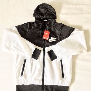 Hot new Women’s Nike windrunner full-zip jacket